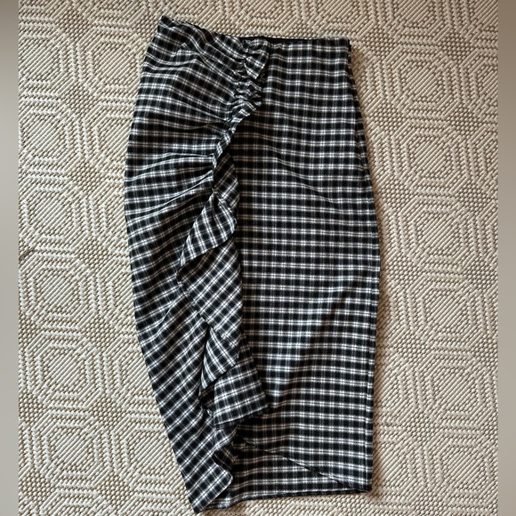 ZARA SKIRTS | Zara Plaid Gingham Skirt with Ruffle - Picture 3 of 7